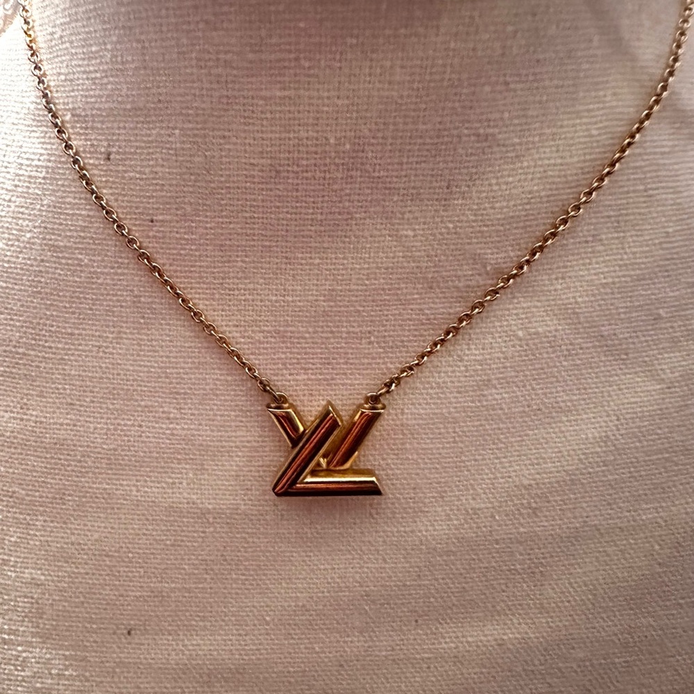 Louis Vuitton GO-14 Necklace - Picture 5 of 9